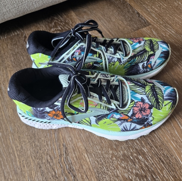 Brooks Adrenaline 20 | Women | Size 8 | Barely Worn - Picture 3 of 9